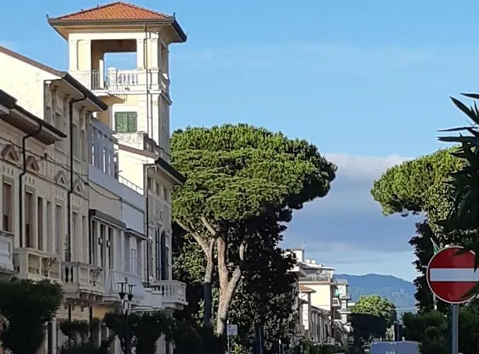 Apartment Acropolis Viareggio